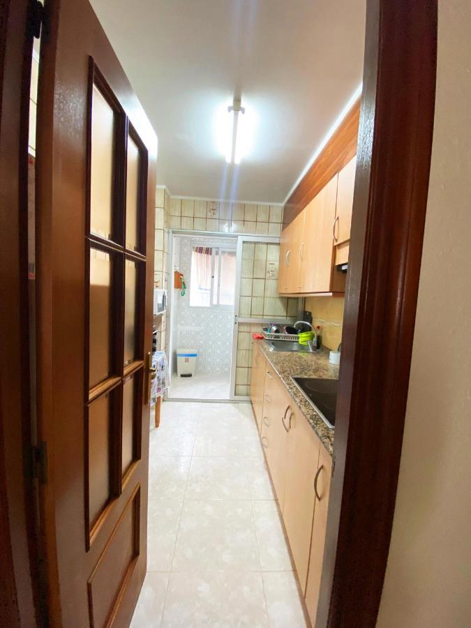 La Malvarrosa Beach Rooms In Shared Apartment Valencia Exteriör bild