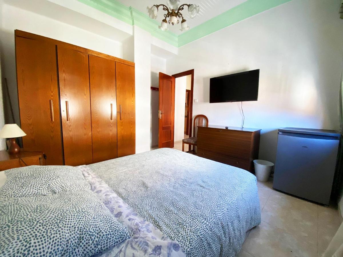 La Malvarrosa Beach Rooms In Shared Apartment Valencia Exteriör bild