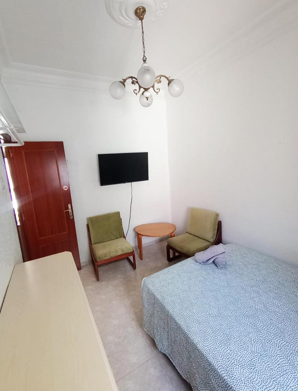 La Malvarrosa Beach Rooms In Shared Apartment Valencia Exteriör bild